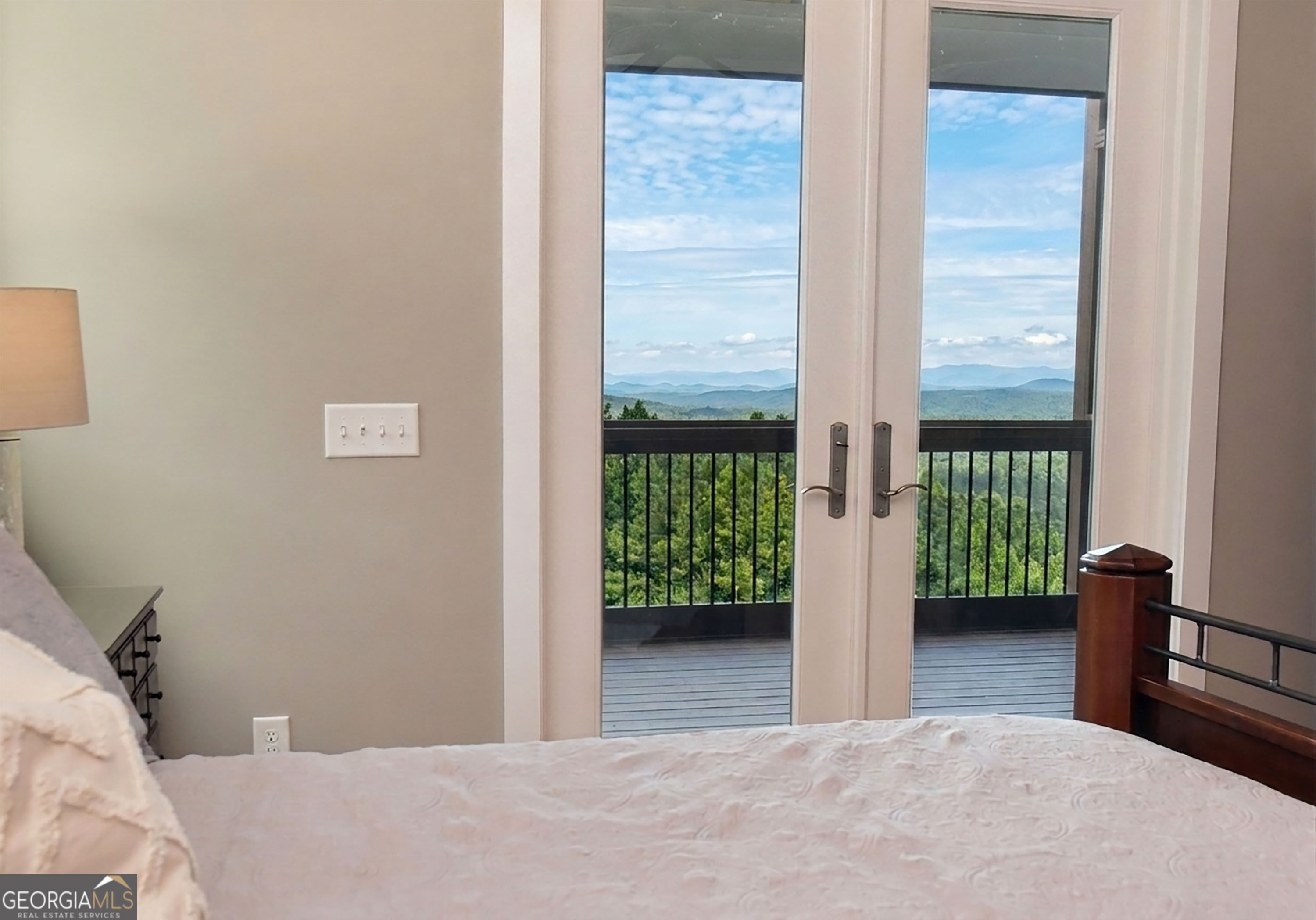 732 Ridge Pointe Way Property Photo 33