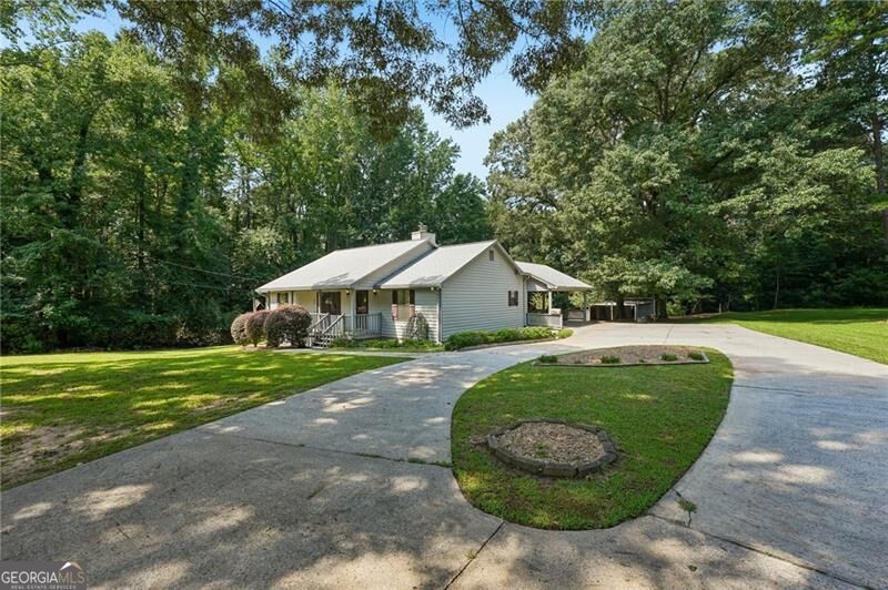 16055 Thompson Road Property Photo 3