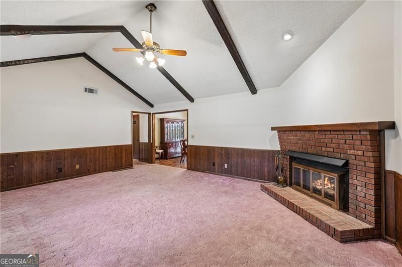 16055 Thompson Road Property Photo 9