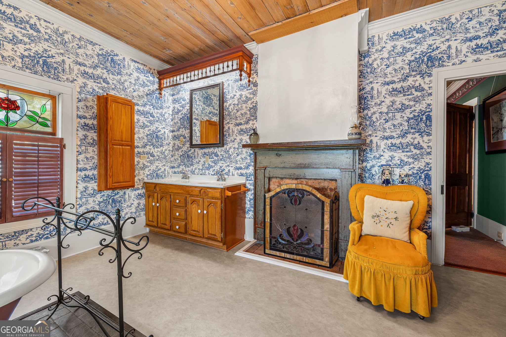 684 Grandview Avenue Property Photo 39