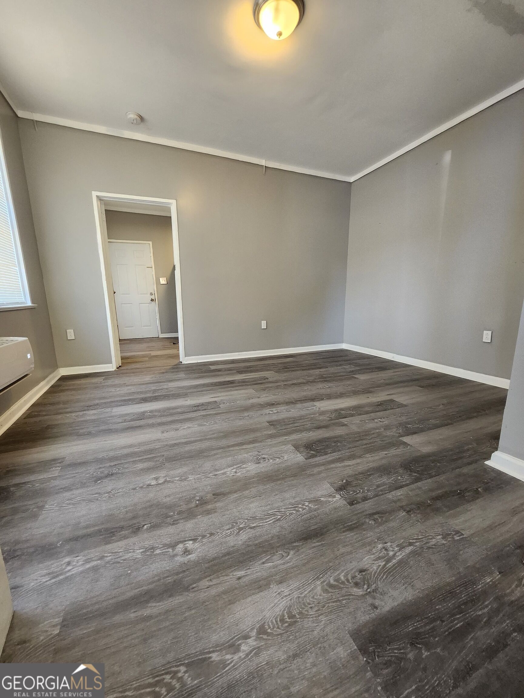 1893 3rd Avenue Property Photo 3