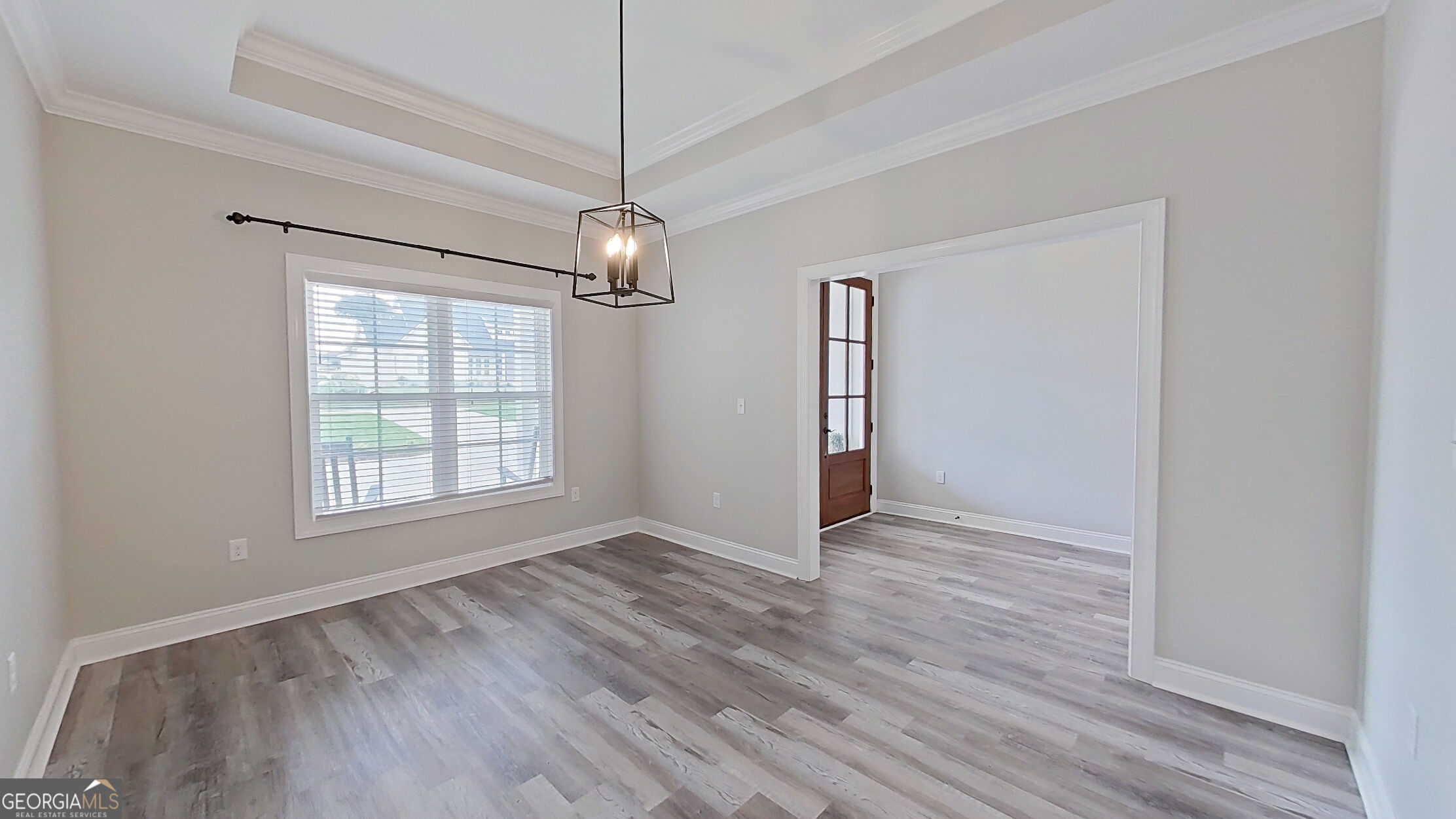 370 Madison Boulevard Property Photo 6
