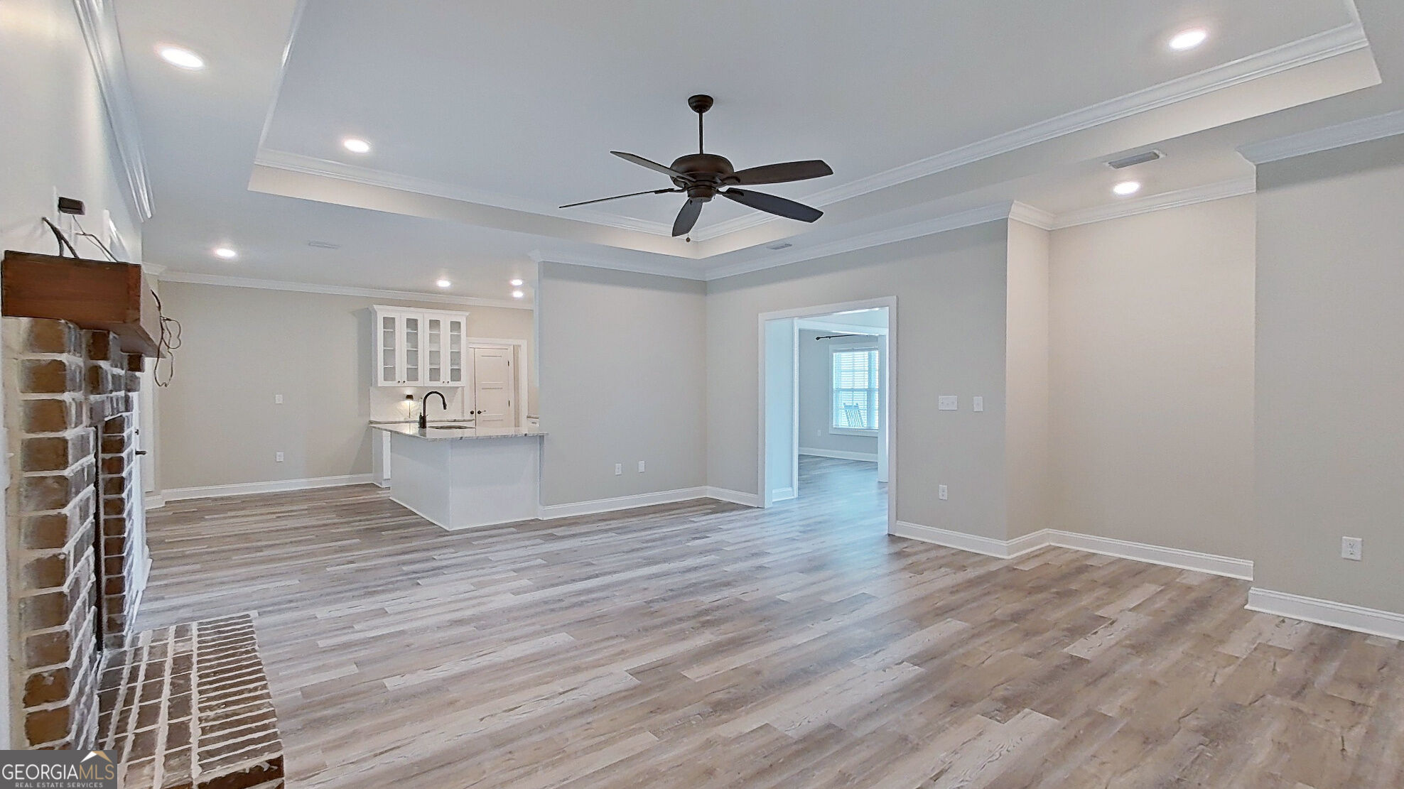370 Madison Boulevard Property Photo 11