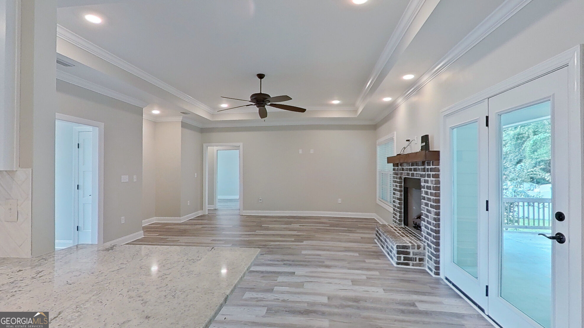 370 Madison Boulevard Property Photo 13