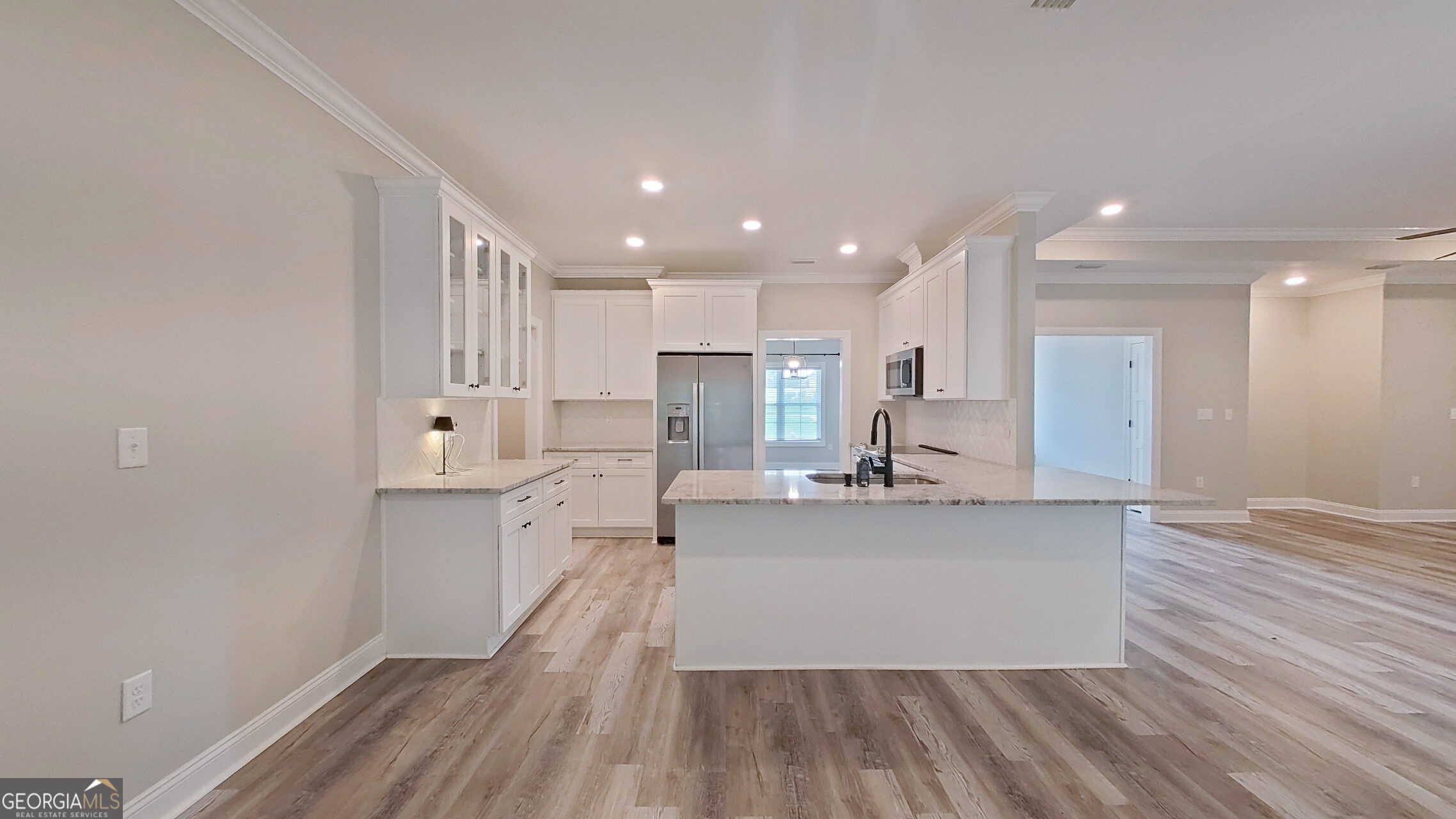 370 Madison Boulevard Property Photo 16