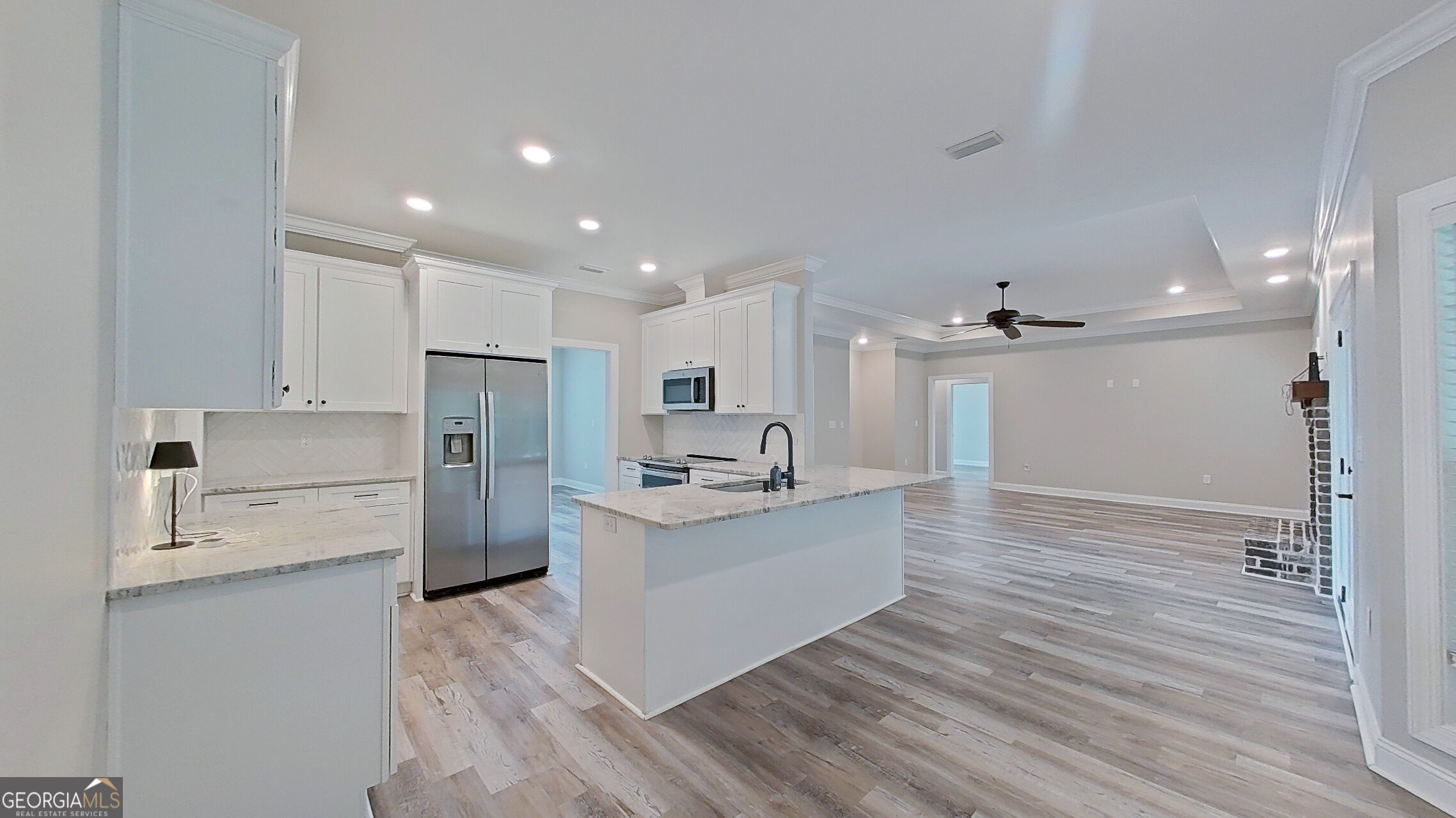 370 Madison Boulevard Property Photo 17