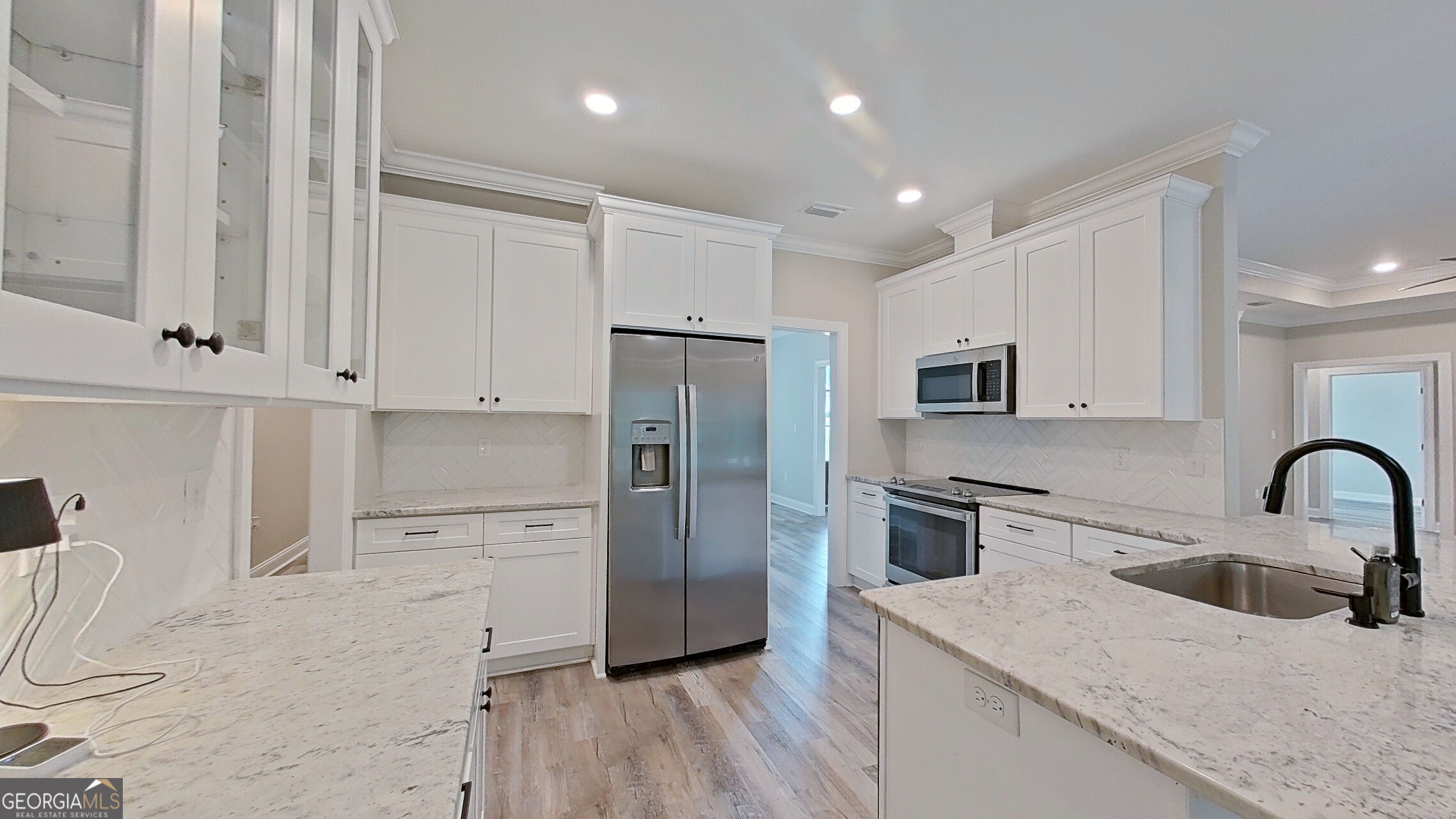 370 Madison Boulevard Property Photo 18