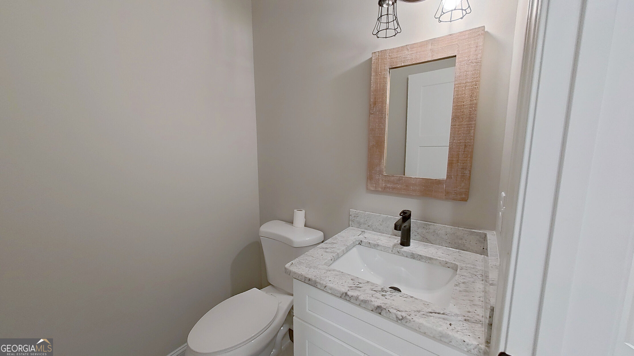 370 Madison Boulevard Property Photo 40