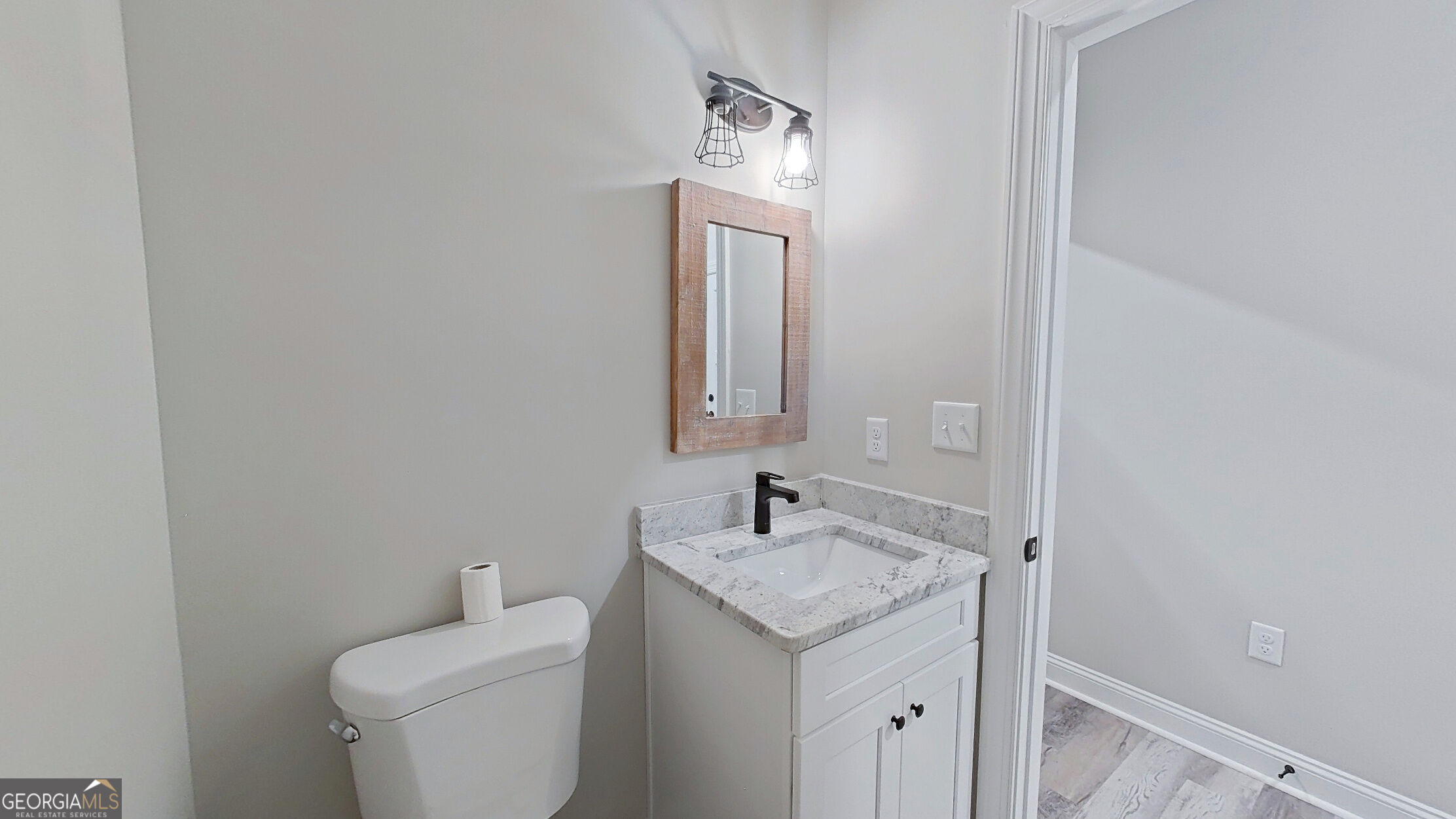 370 Madison Boulevard Property Photo 41