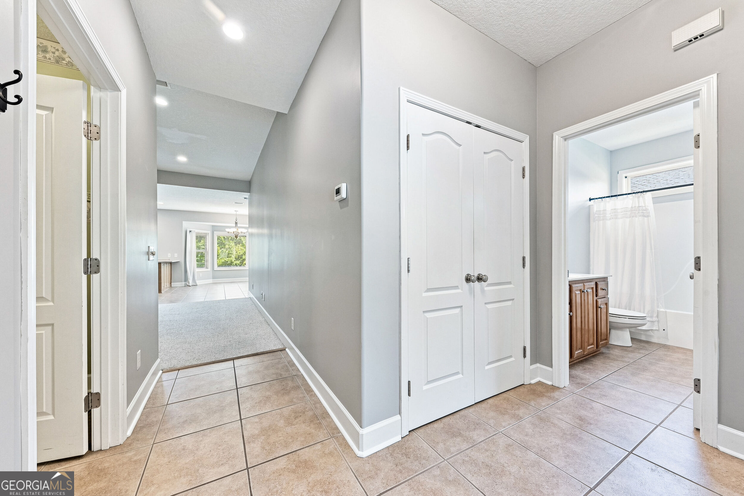 419 Eagle Boulevard Property Photo 2