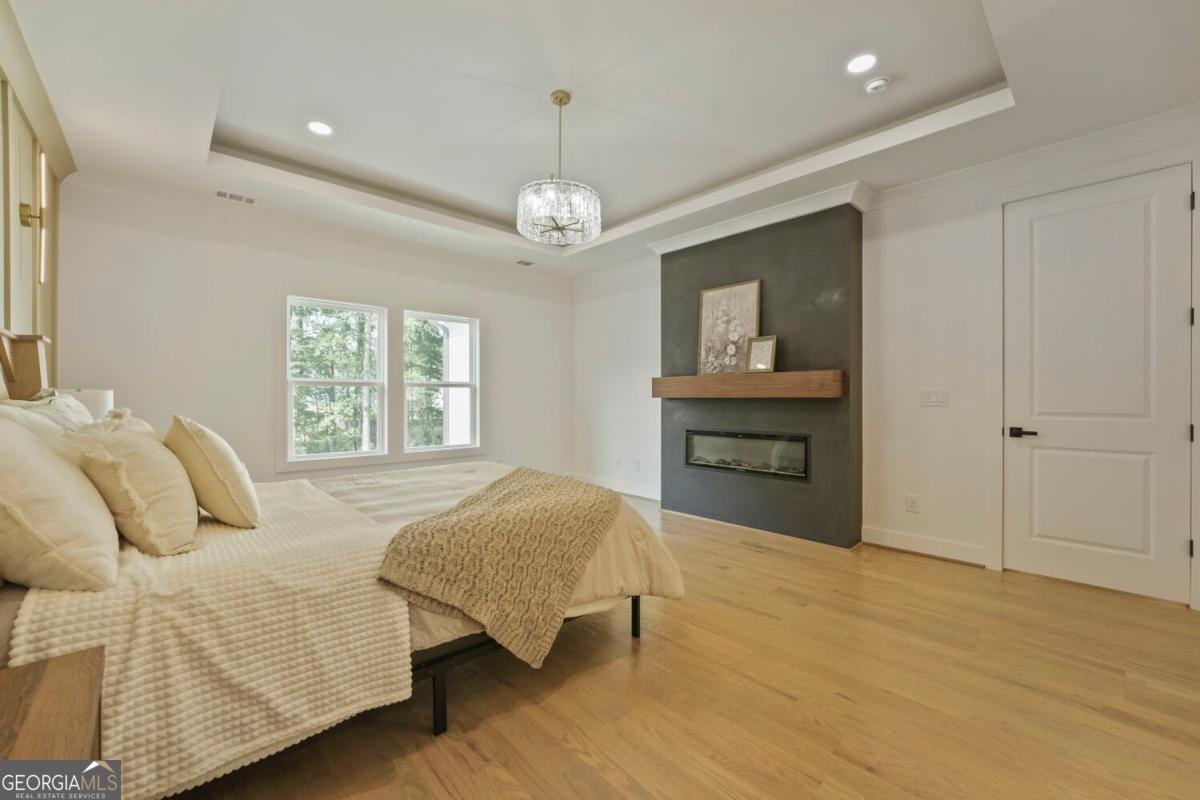 942 Cooper Road Property Photo 15