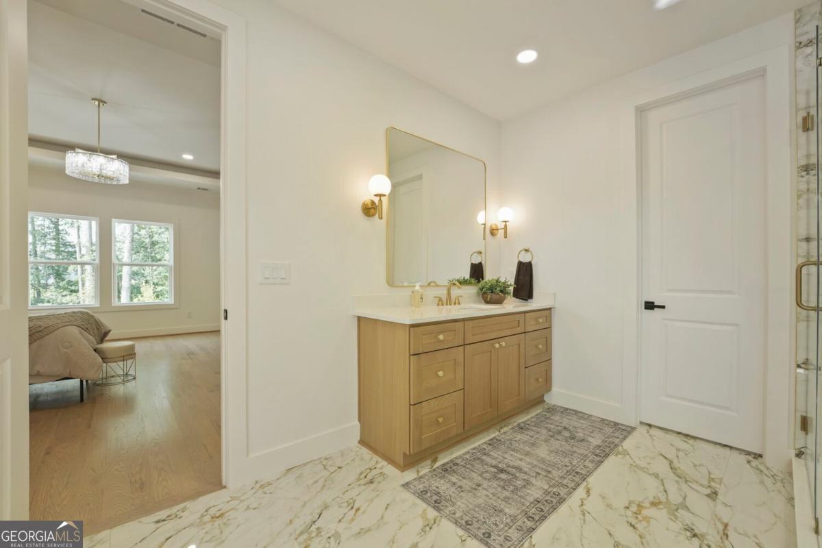 942 Cooper Road Property Photo 18