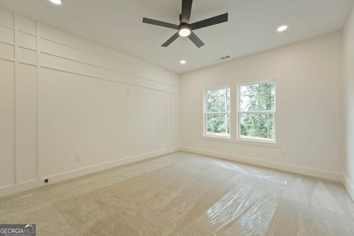 942 Cooper Road Property Photo 27