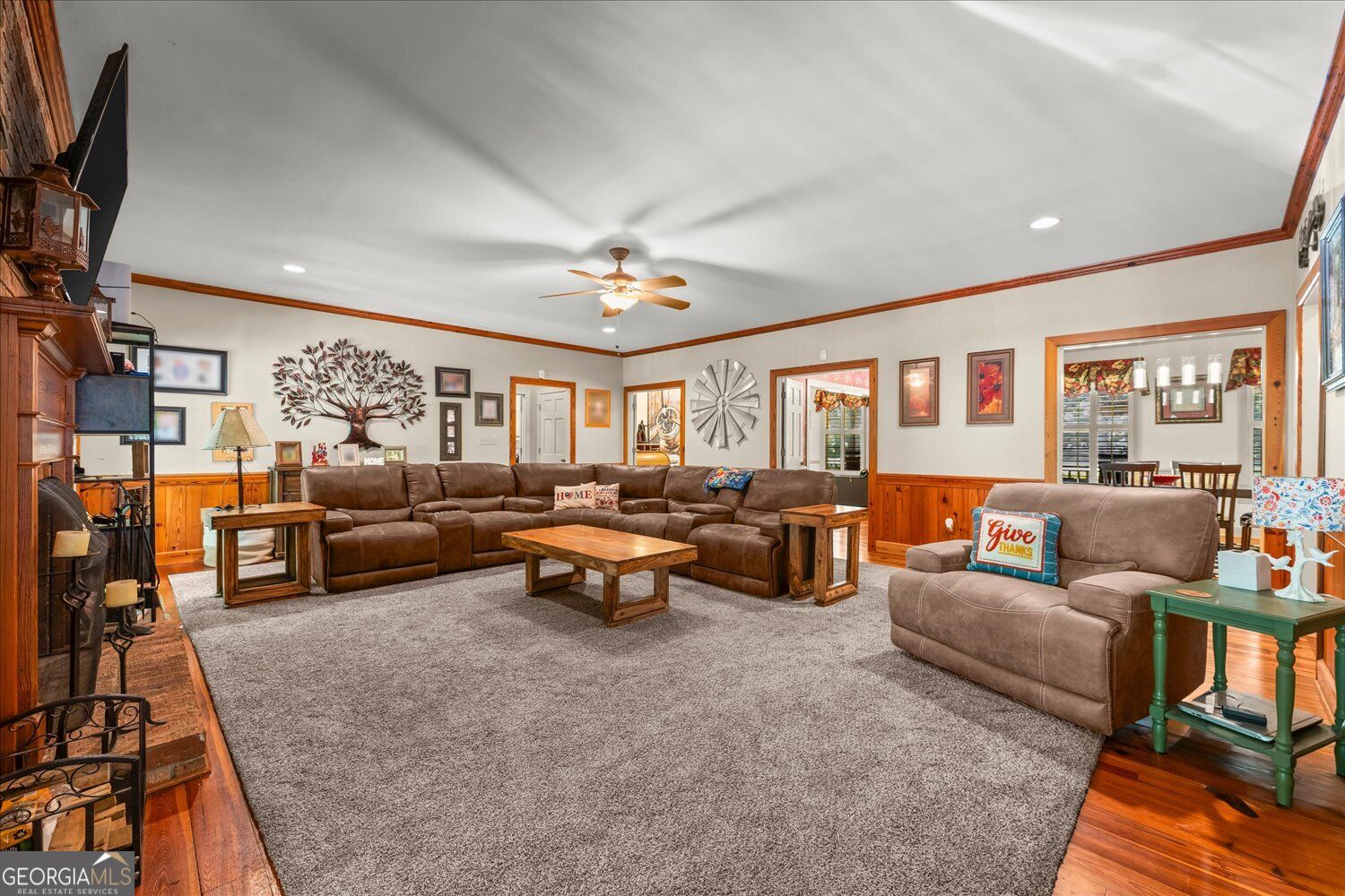 917 Laprade Street Property Photo 14