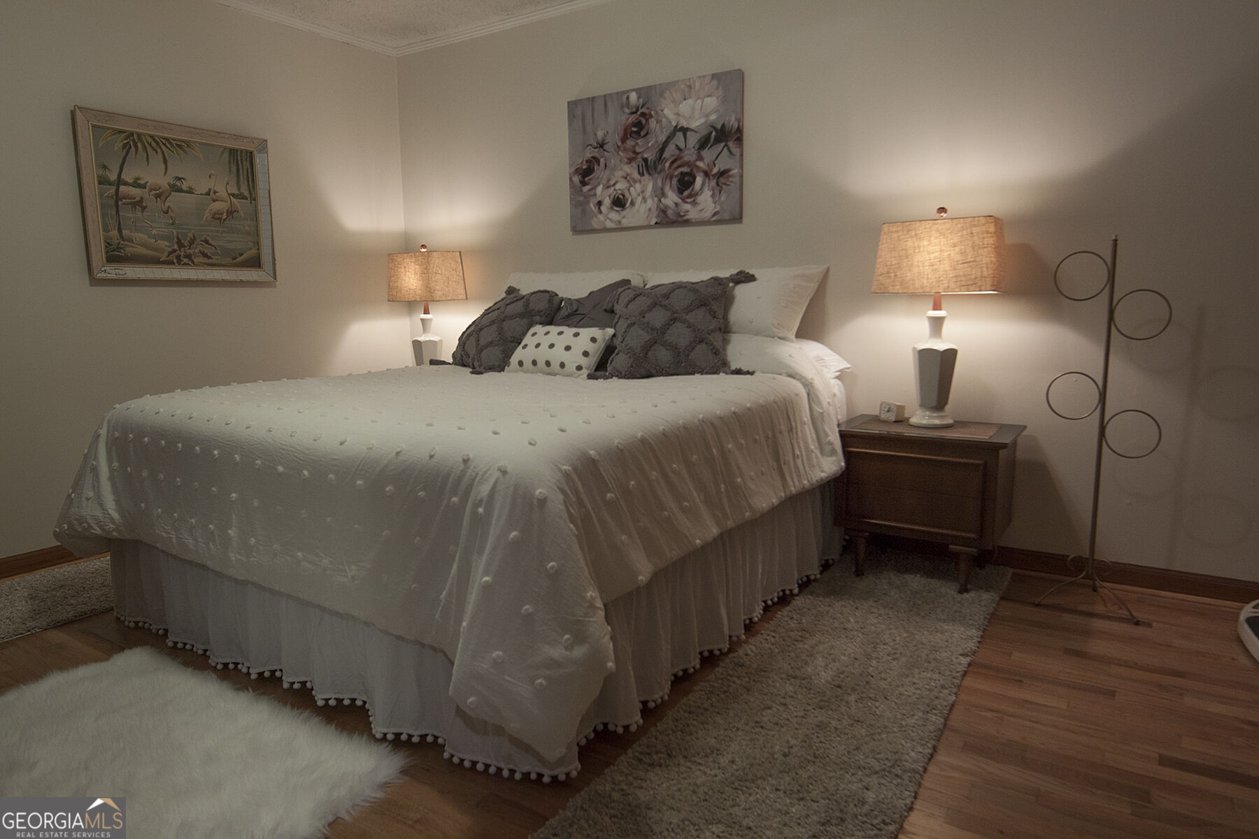 437 Pine Street Property Photo 14