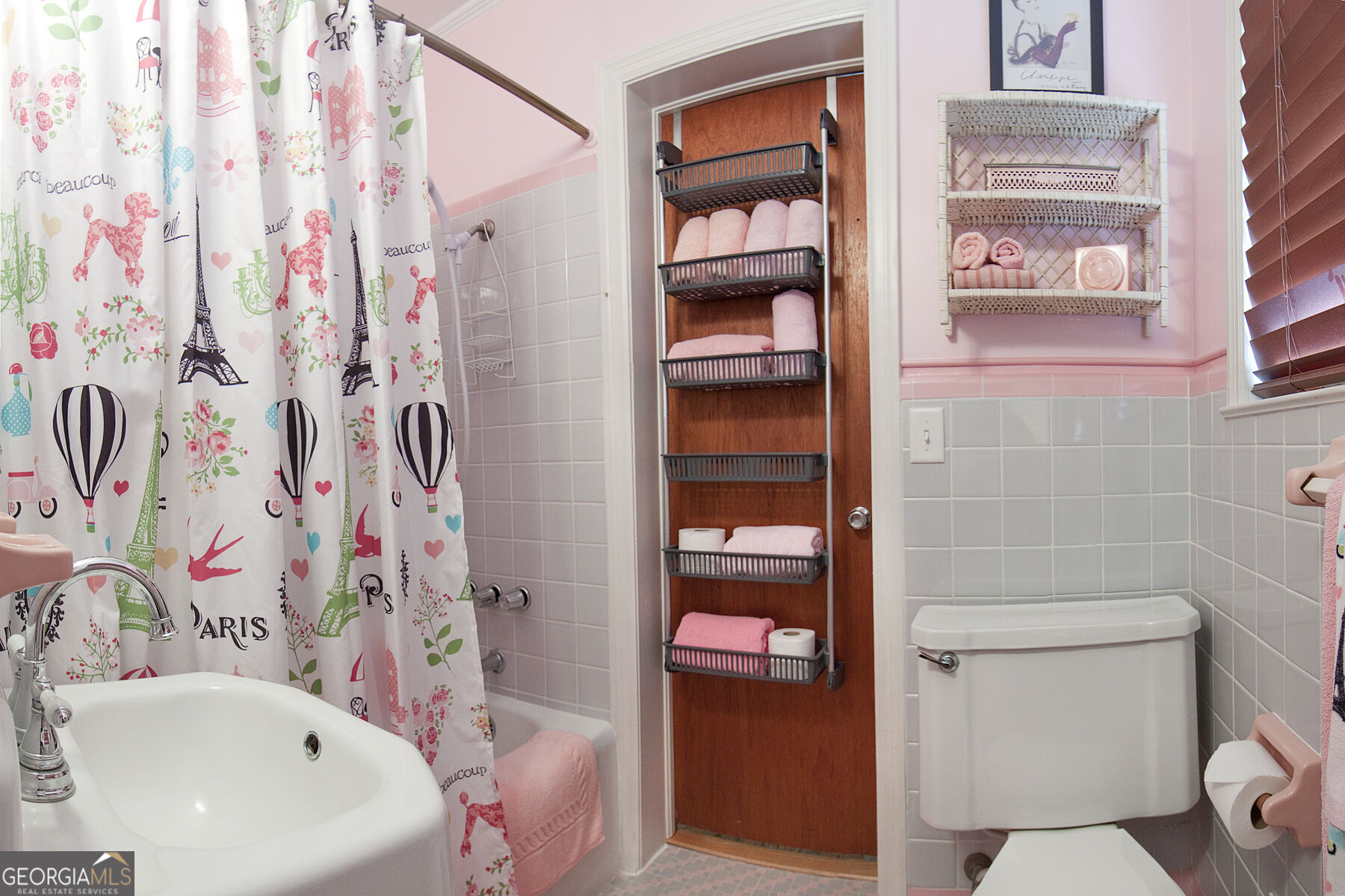 437 Pine Street Property Photo 21