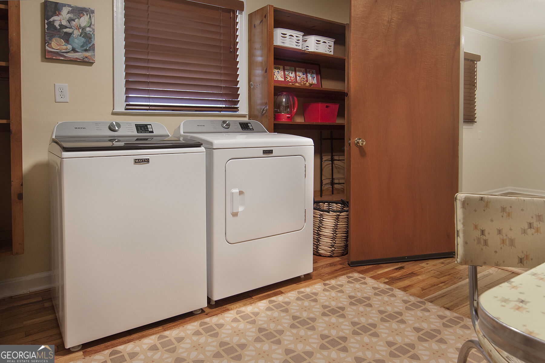 437 Pine Street Property Photo 25
