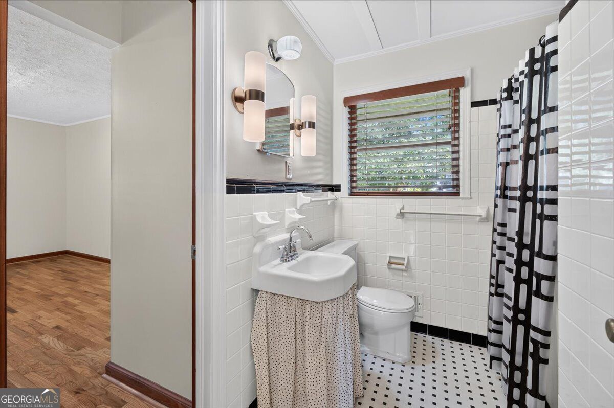 437 Pine Street Property Photo 42