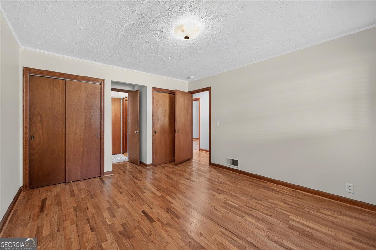 437 Pine Street Property Photo 44