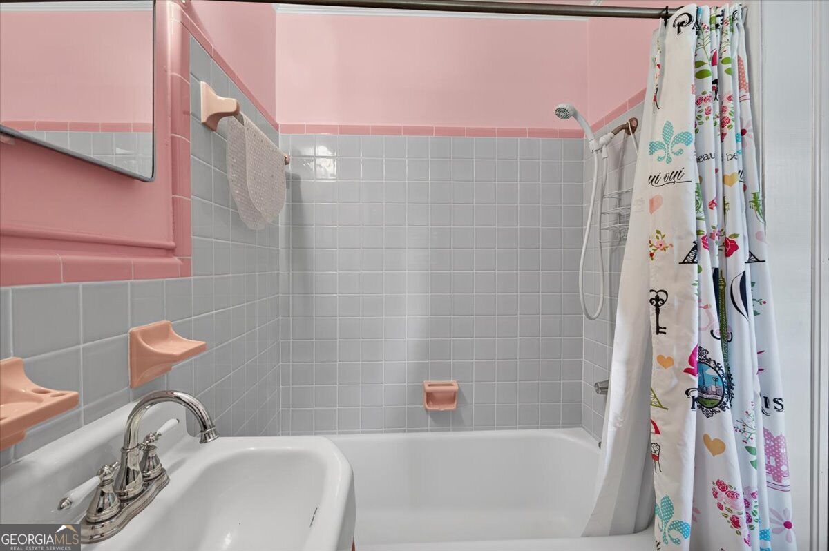 437 Pine Street Property Photo 47