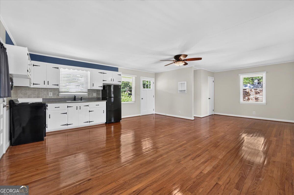 437 Pine Street Property Photo 54