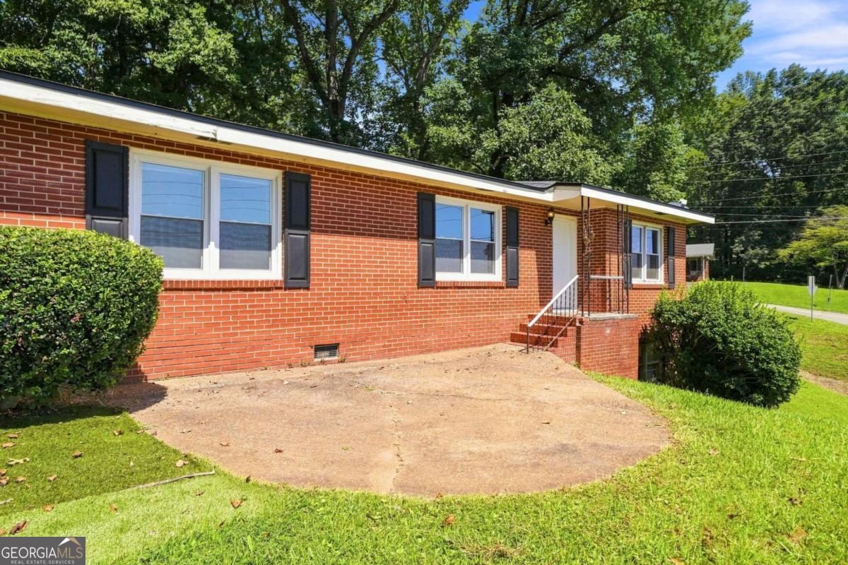 120 Westview Street Property Photo 4