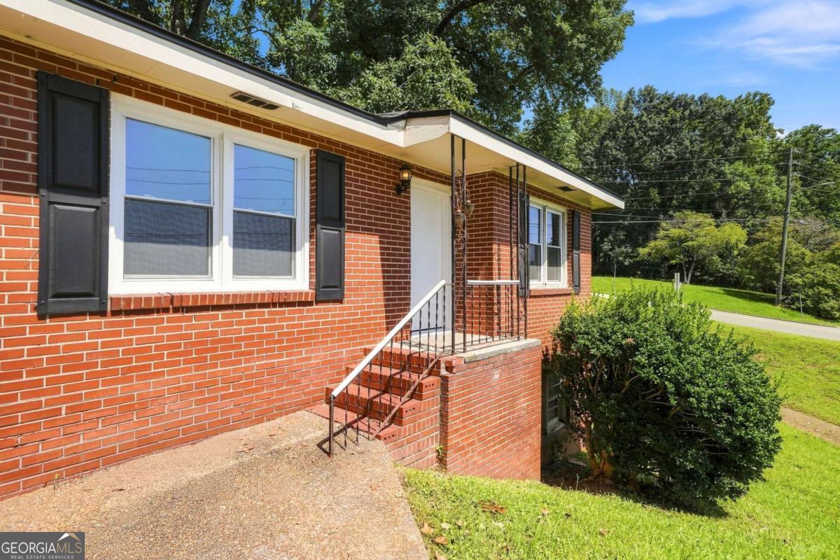 120 Westview Street Property Photo 5