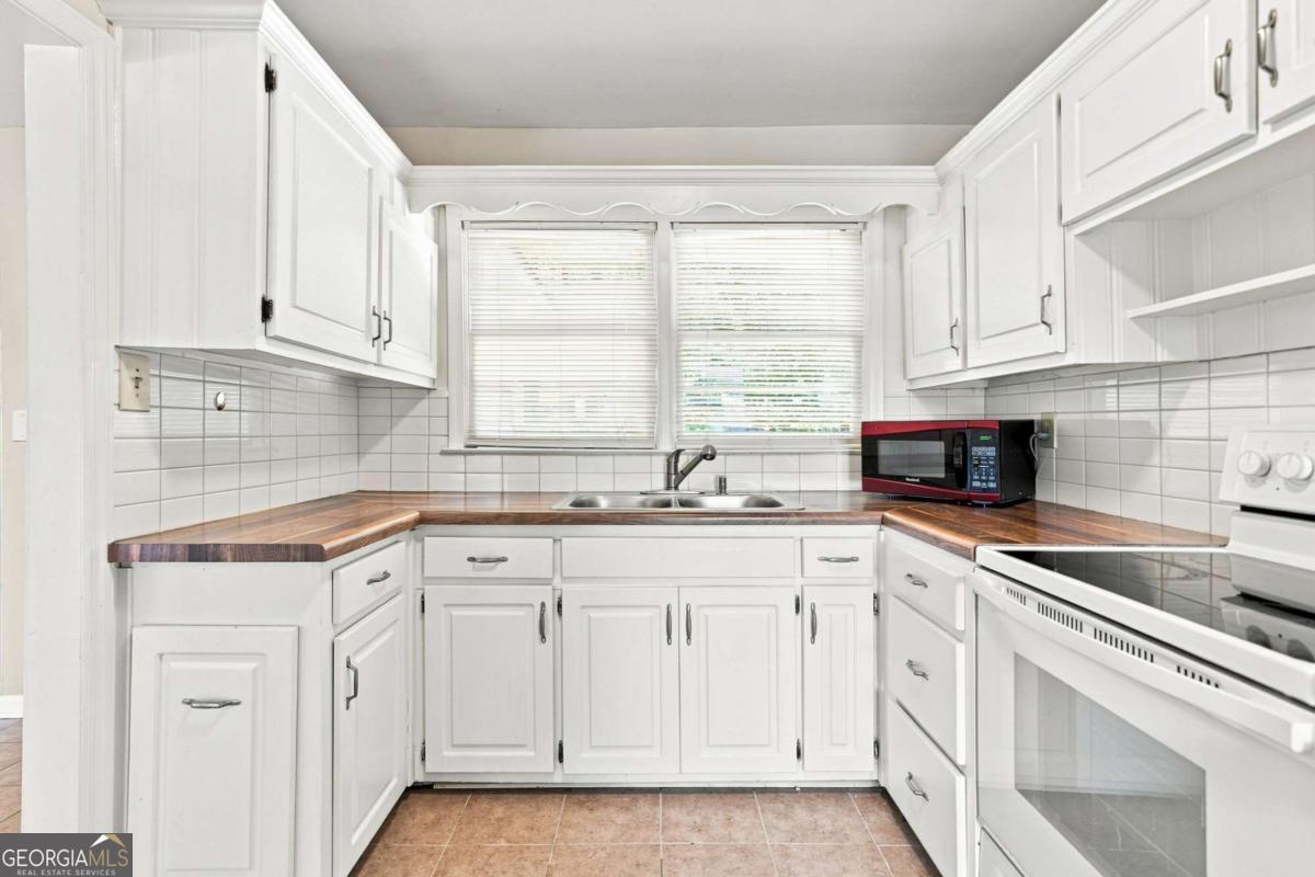 120 Westview Street Property Photo 11