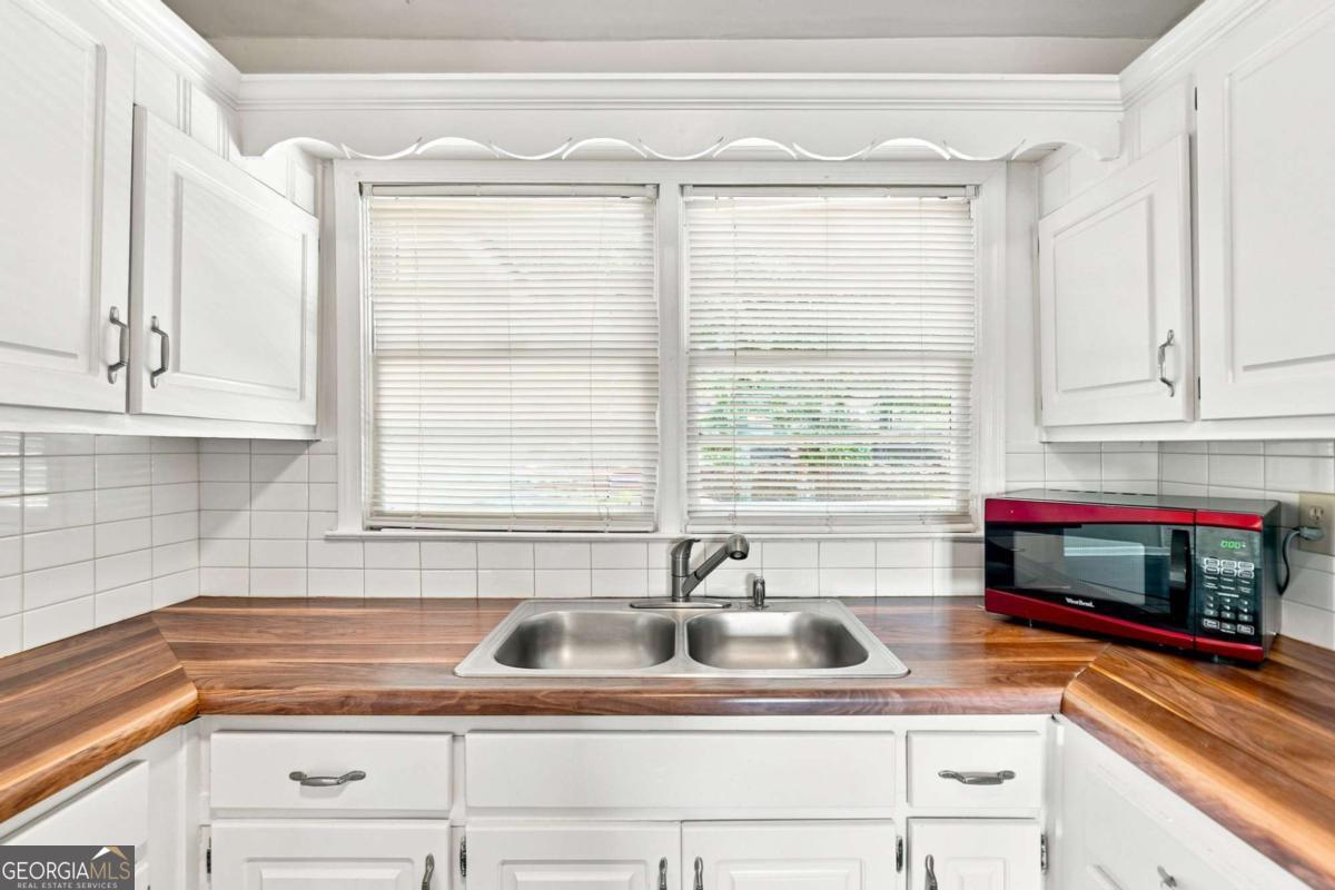 120 Westview Street Property Photo 12