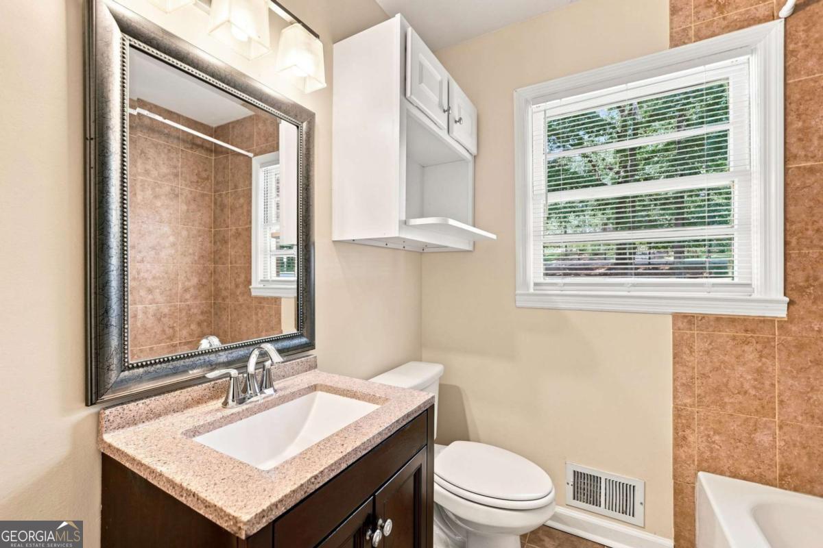120 Westview Street Property Photo 32