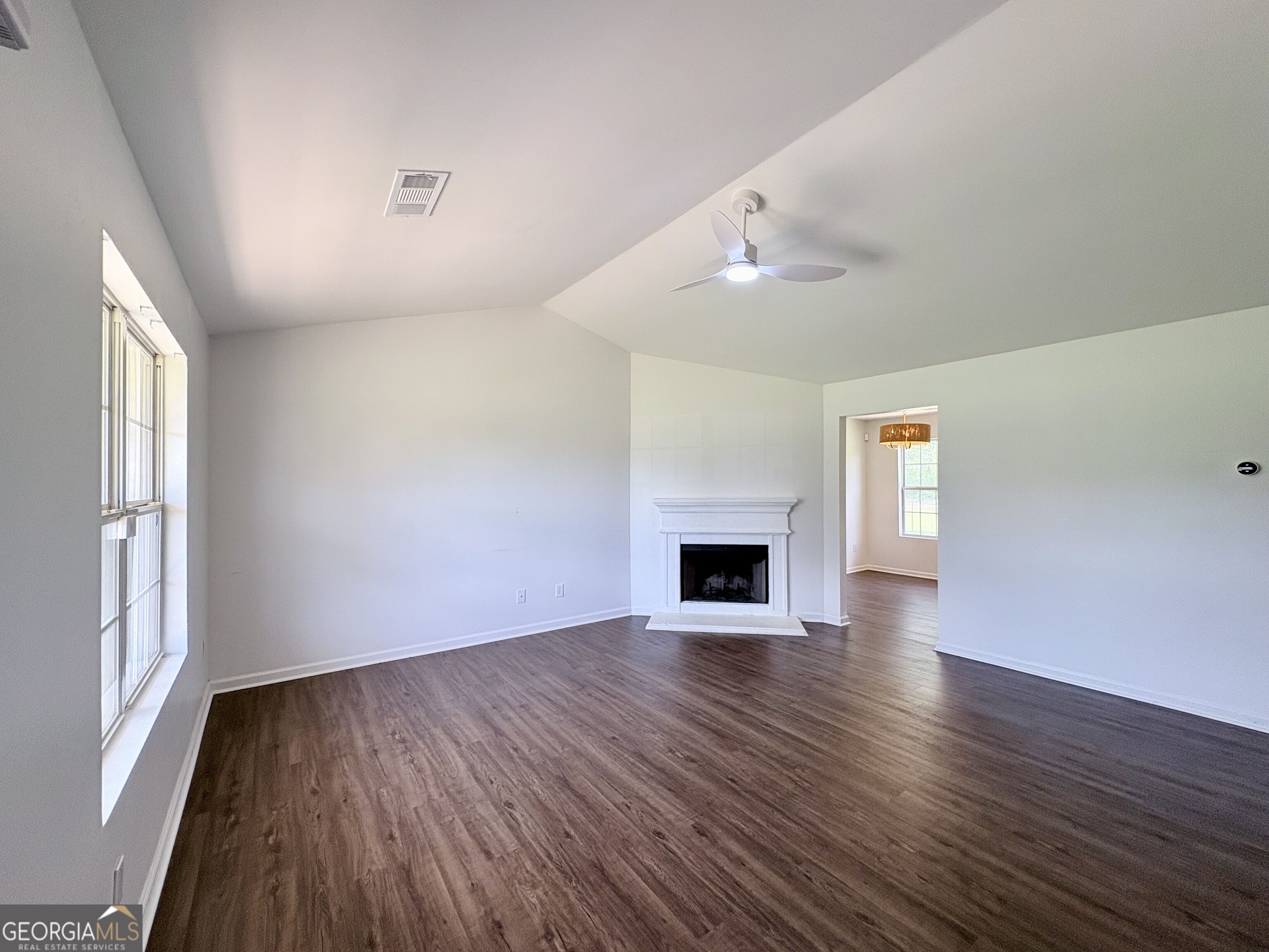 293 Snapping Shoals Road Property Photo 2