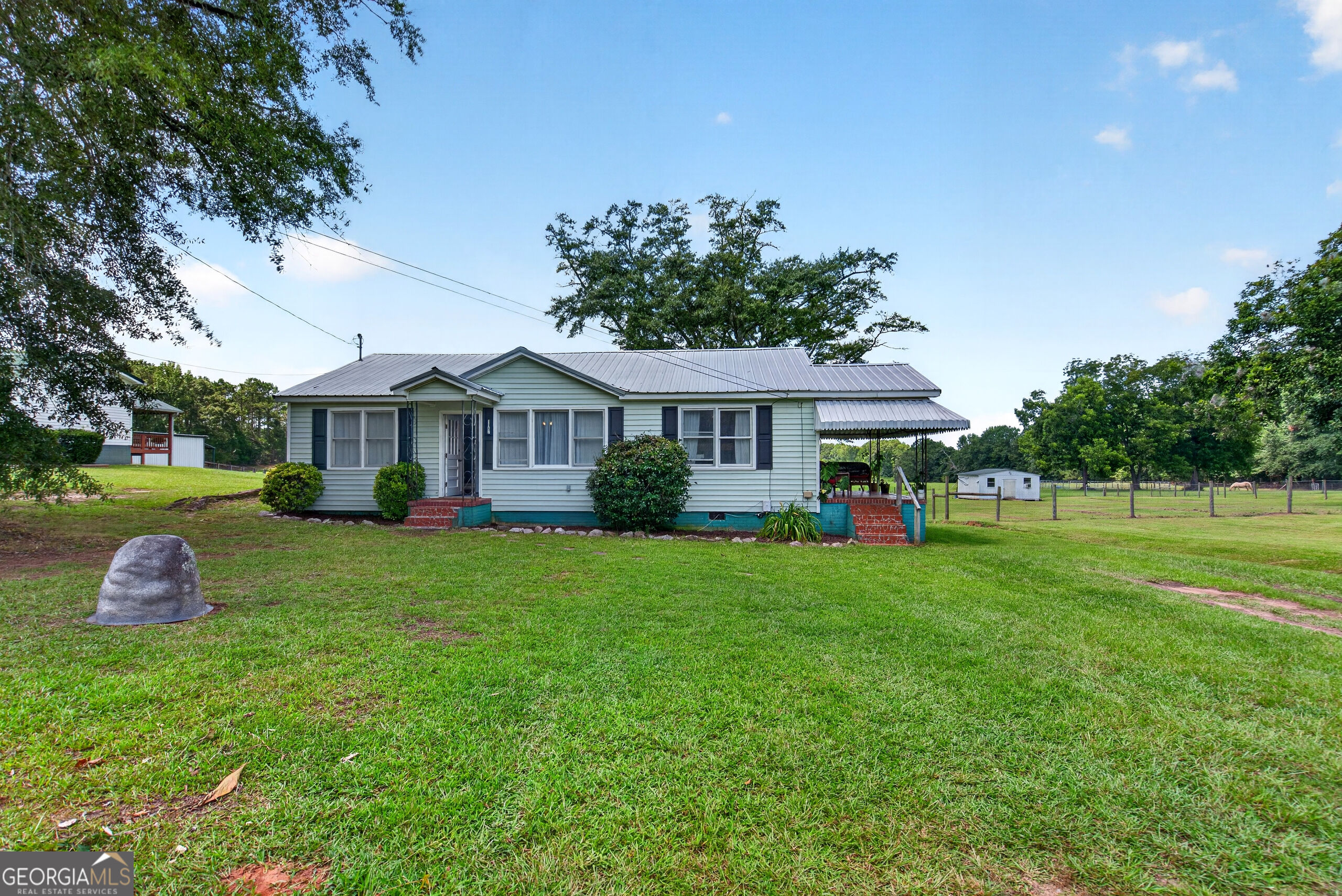 1187 Corinth Road Property Photo 5