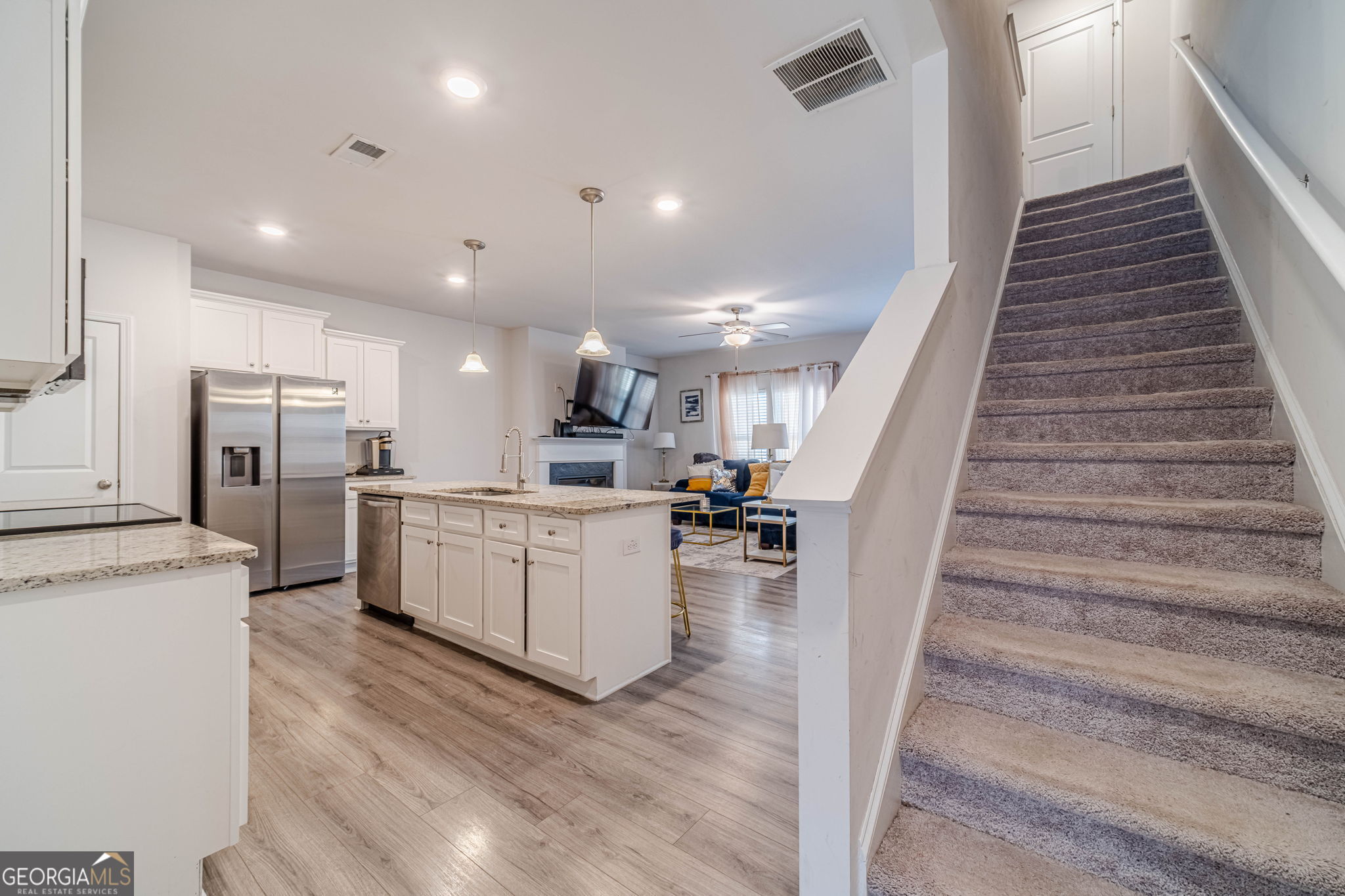3646 Abbey Way Property Photo 2