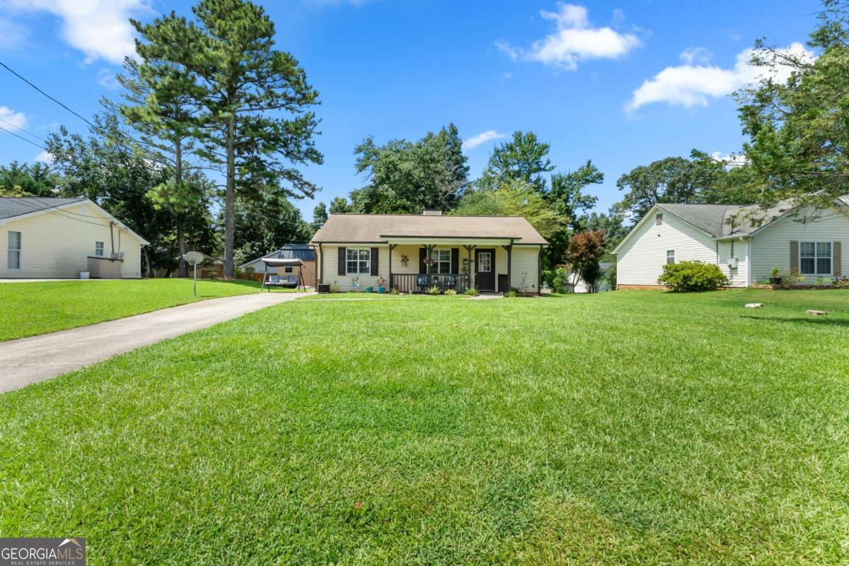 2560 Fairlane Drive Property Photo 1