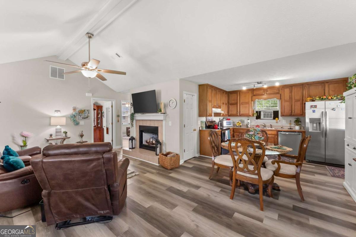 2560 Fairlane Drive Property Photo 15