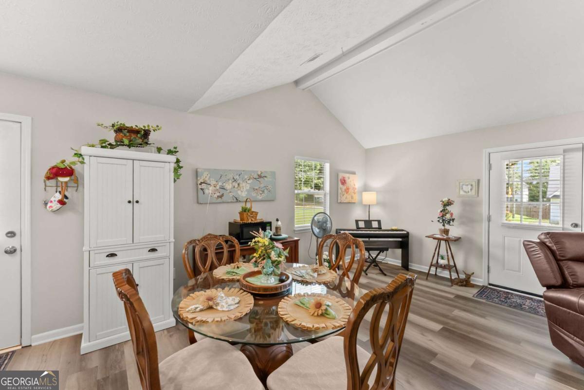 2560 Fairlane Drive Property Photo 17