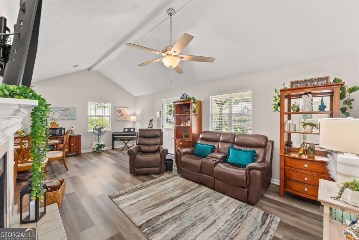 2560 Fairlane Drive Property Photo 23