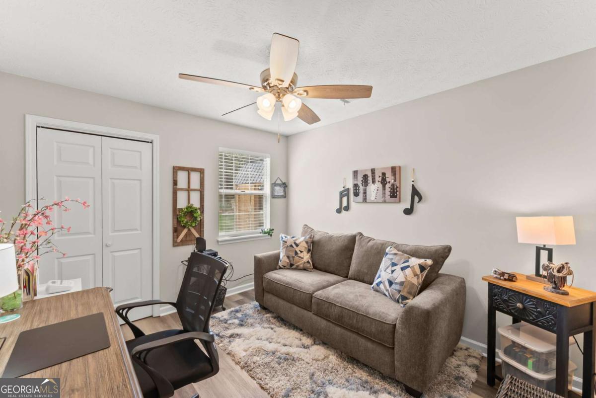 2560 Fairlane Drive Property Photo 25