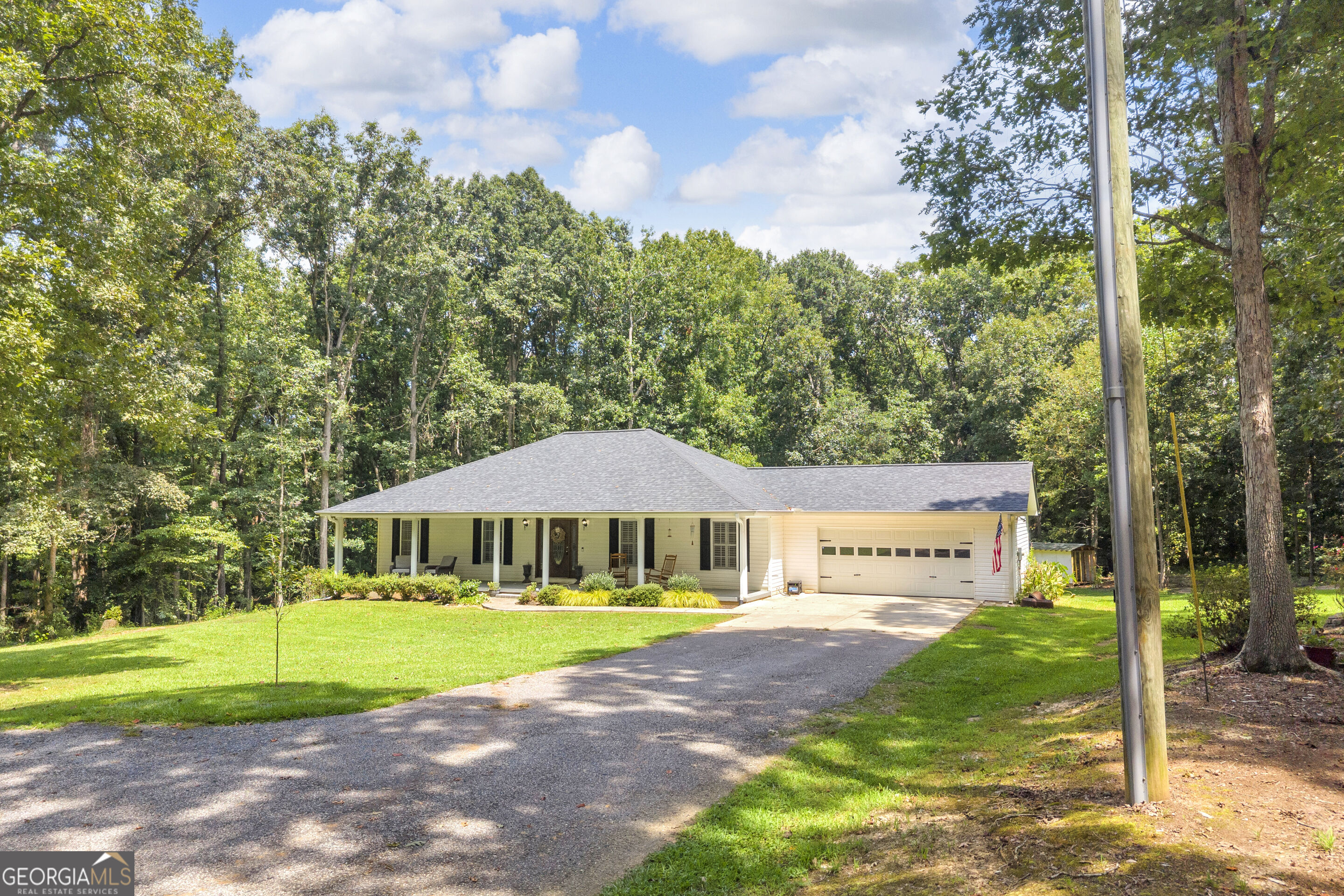612 Rockyford Road Property Photo 1