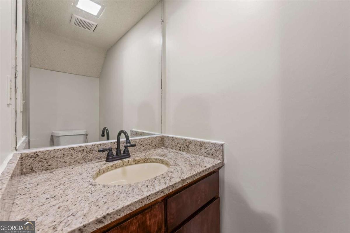 210 Appleby Drive Property Photo 6