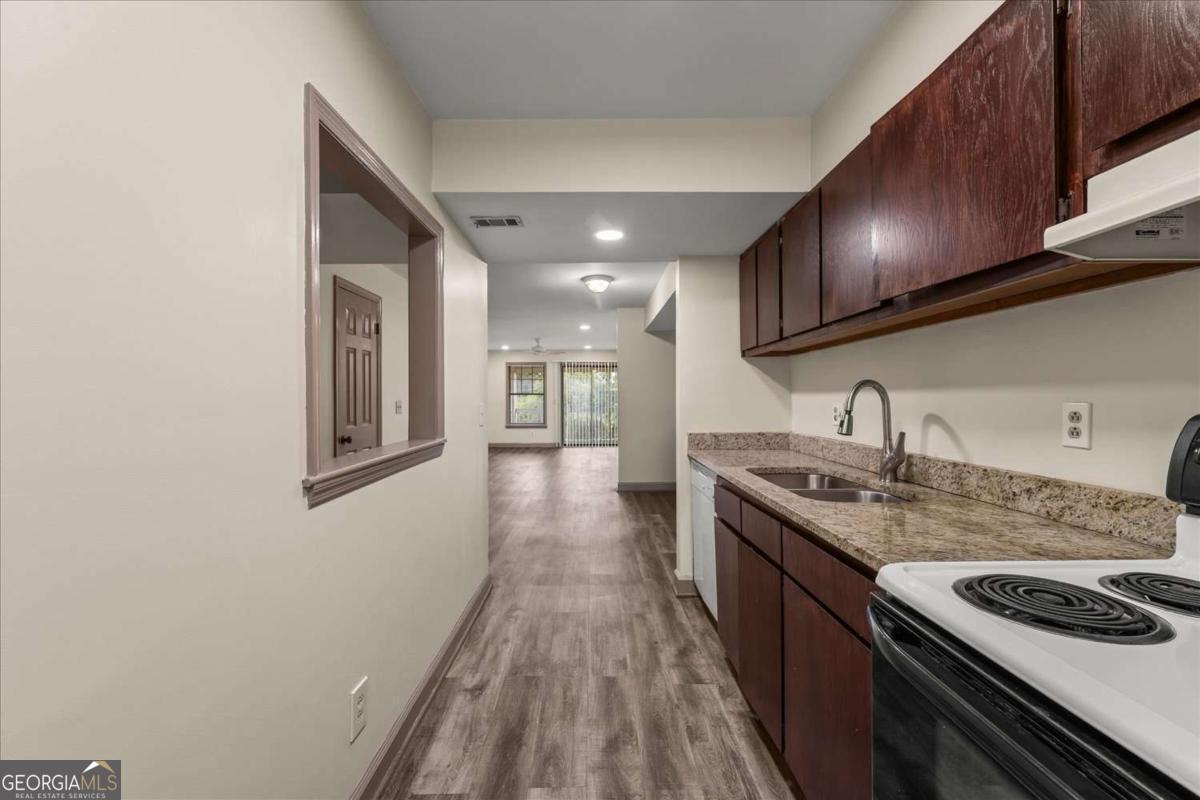 210 Appleby Drive Property Photo 9
