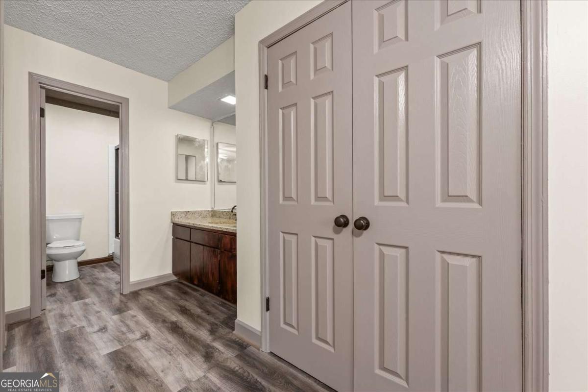 210 Appleby Drive Property Photo 14