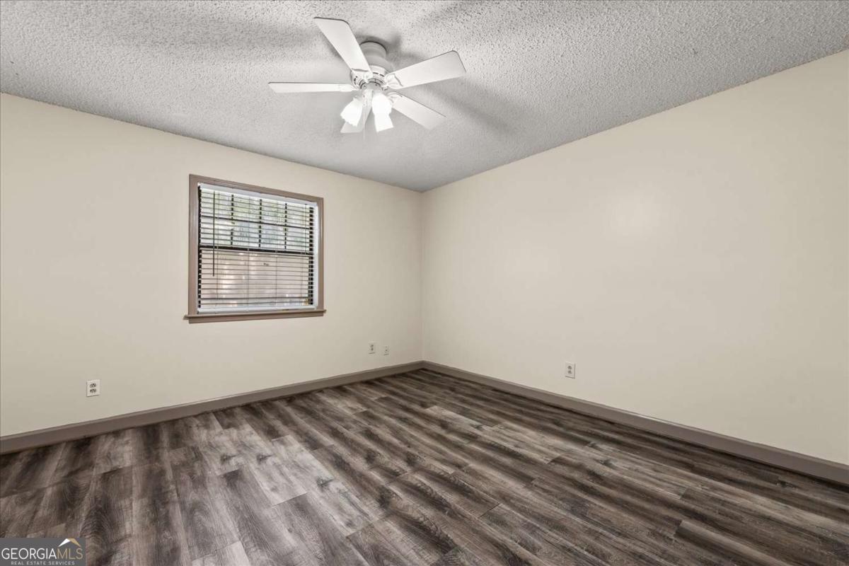210 Appleby Drive Property Photo 15