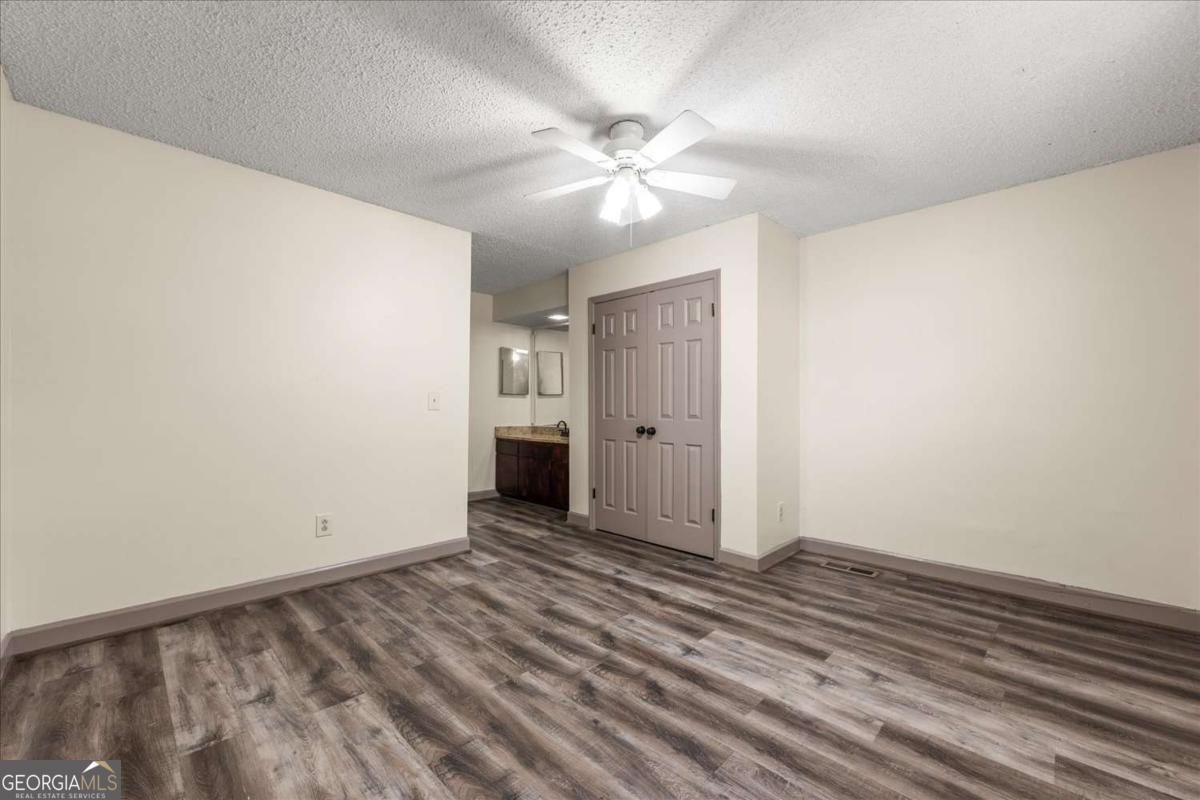210 Appleby Drive Property Photo 16