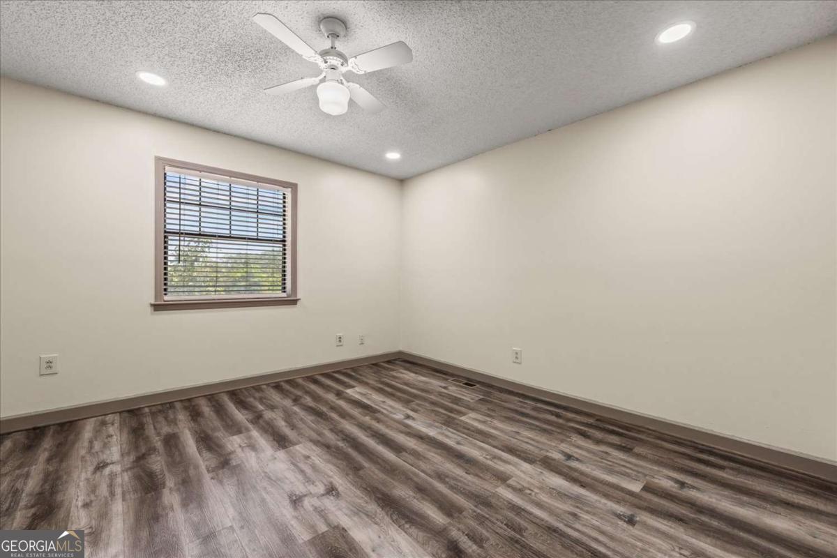 210 Appleby Drive Property Photo 19