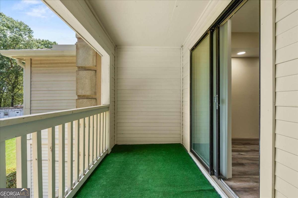 210 Appleby Drive Property Photo 23