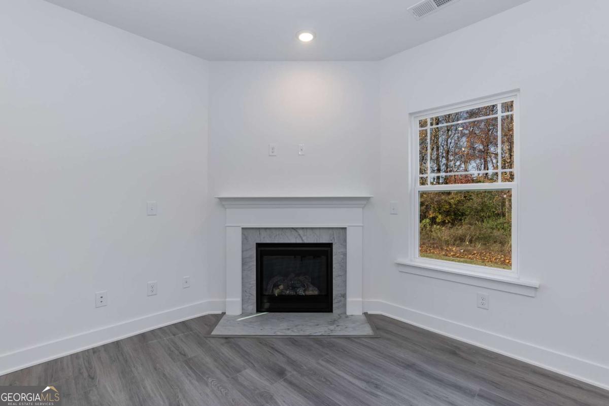 519 Creek Road Property Photo 10