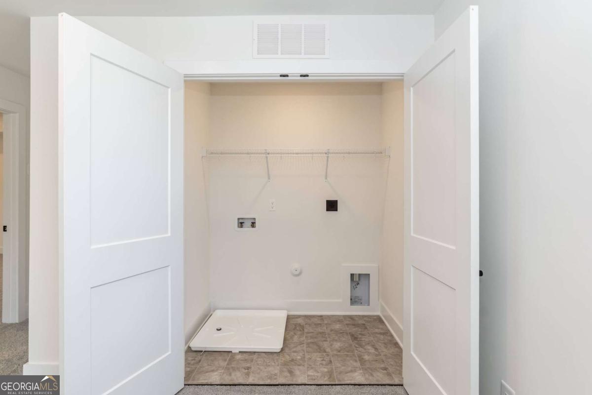 519 Creek Road Property Photo 22