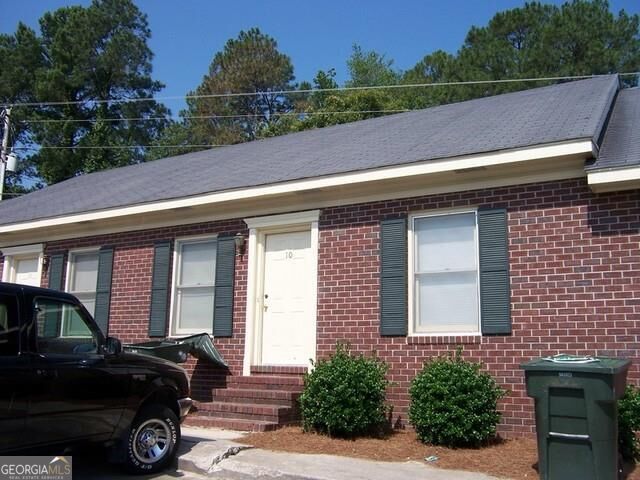 230 Lanier Dr Apt 10 # 10 Property Photo 1