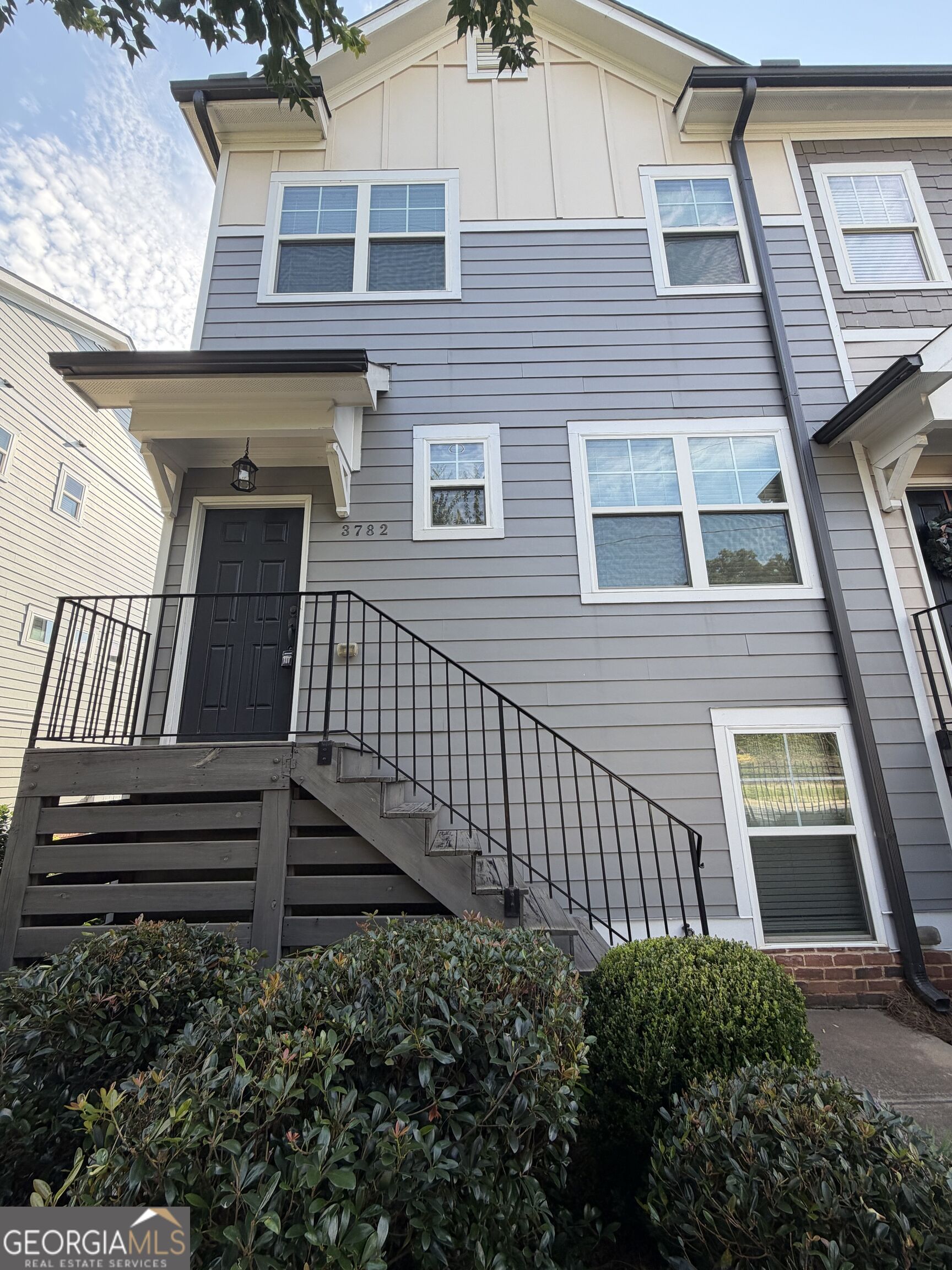 3782 Oxford Circle Property Photo 1